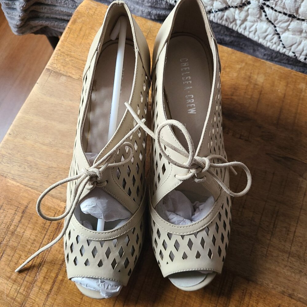Chelsea Crew Vintage Jojo Heels NWOB - Picture 3 of 3
